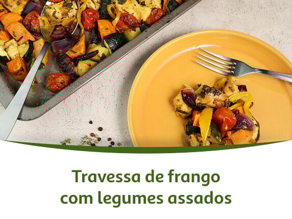 Travessa de frango com legumes assados