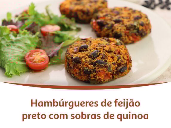 Hamb&uacute;rgueres de feij&atilde;o preto com sobras de quinoa