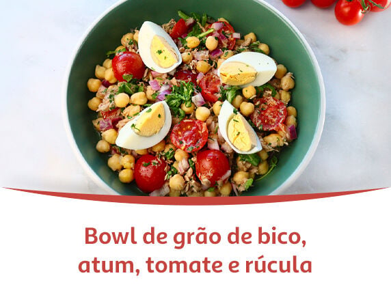 Bowl de gr&atilde;o de bico, atum, tomate e r&uacute;cula