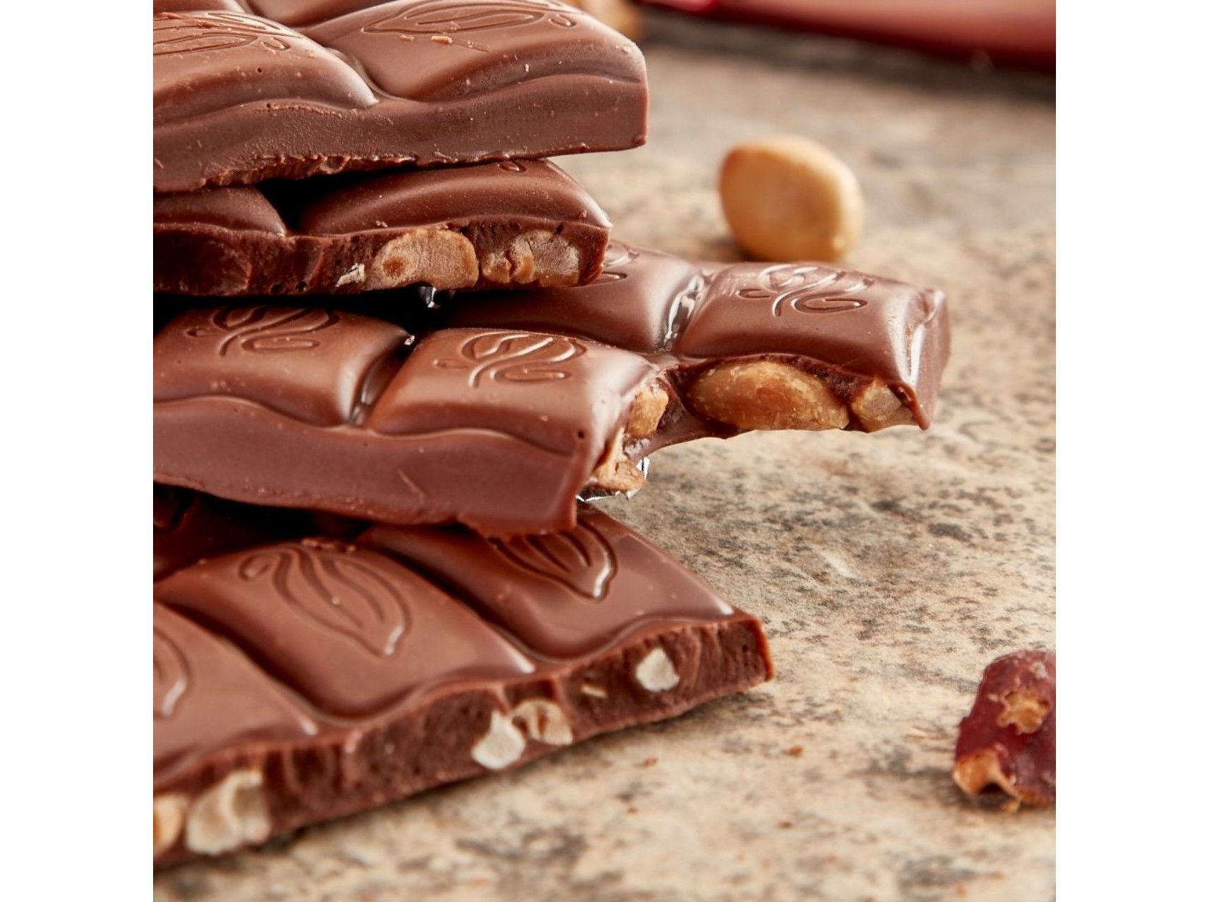 TABLETE NESTL&Eacute; MOMENTS CHOC DE LEITE C/AMENDOIM 90 G image number 1