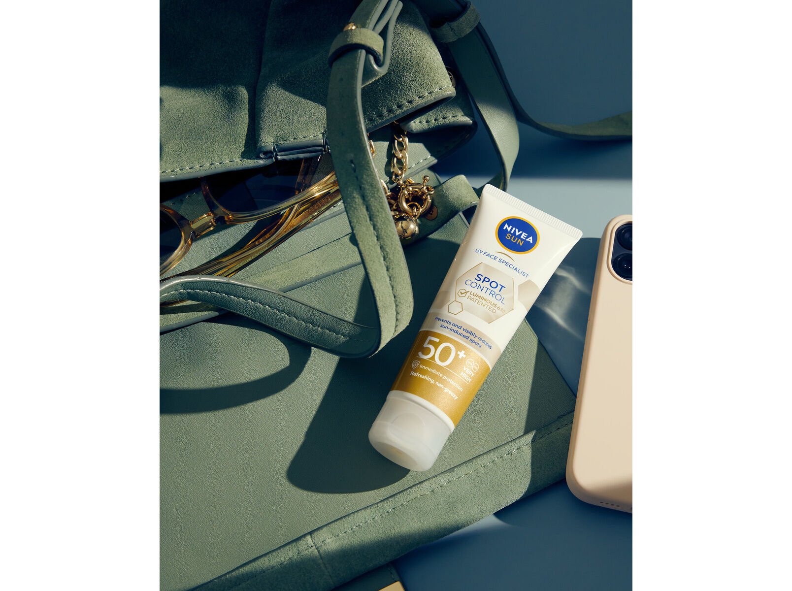 CREME ROSTO LUMINOUS NIVEA SUN SPOT CONTROL FP50+ 40ML image number 1