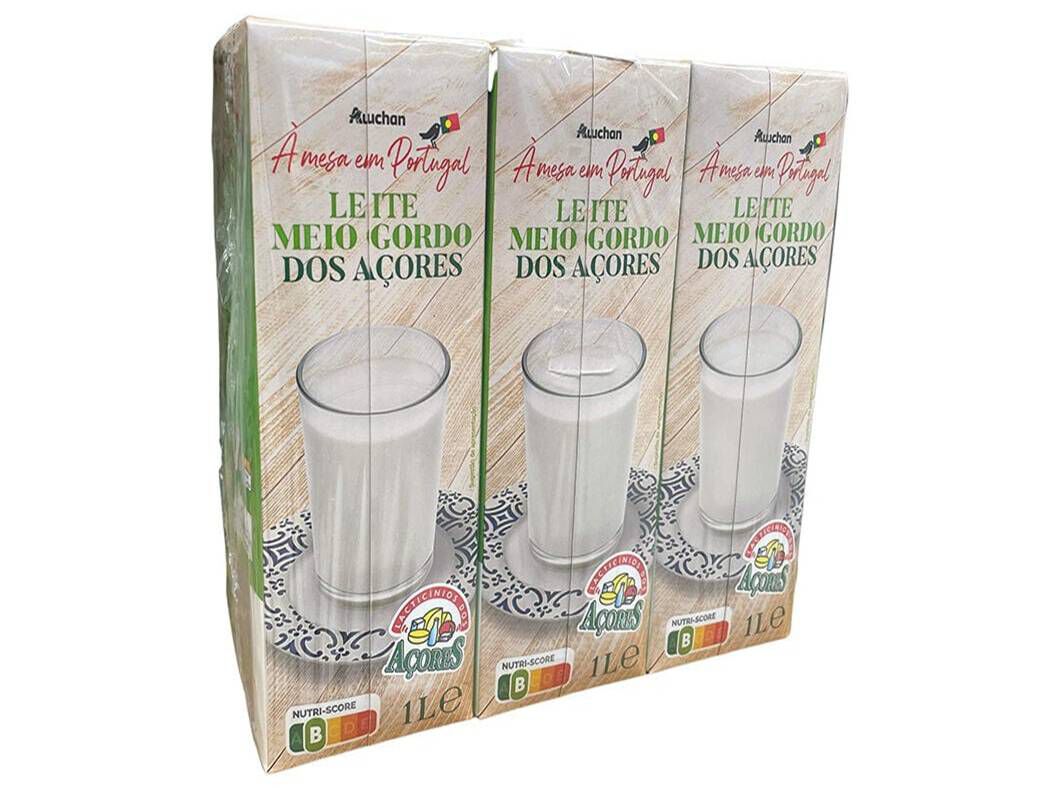 LEITE MEIO GORDO AUCHAN &Agrave; MESA EM PORTUGAL A&Ccedil;ORES 6X1L