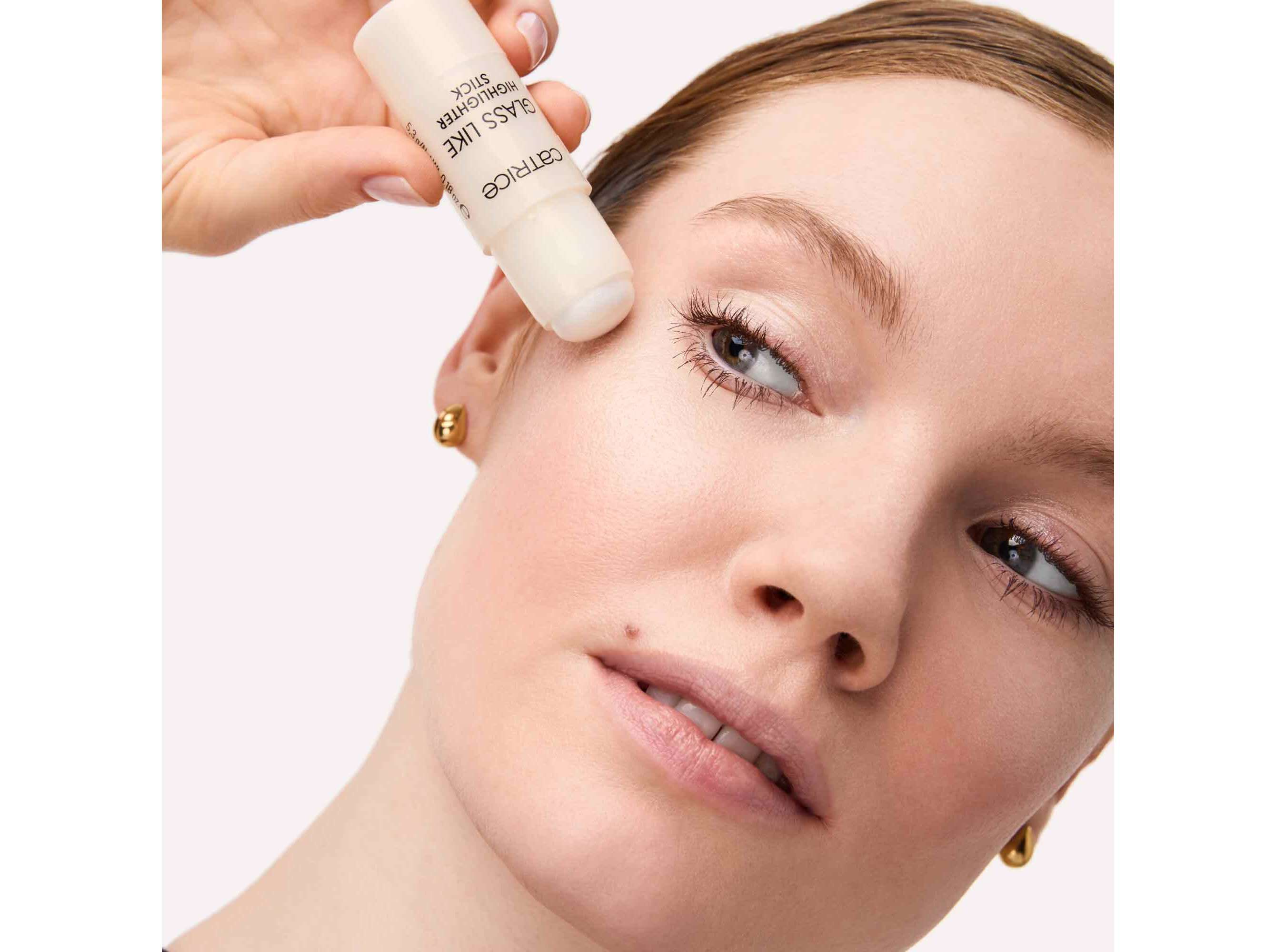 HIGHLIGHTER STICK CATRICE GLASS LIKE HIGHLIGHTER 53G image number 5