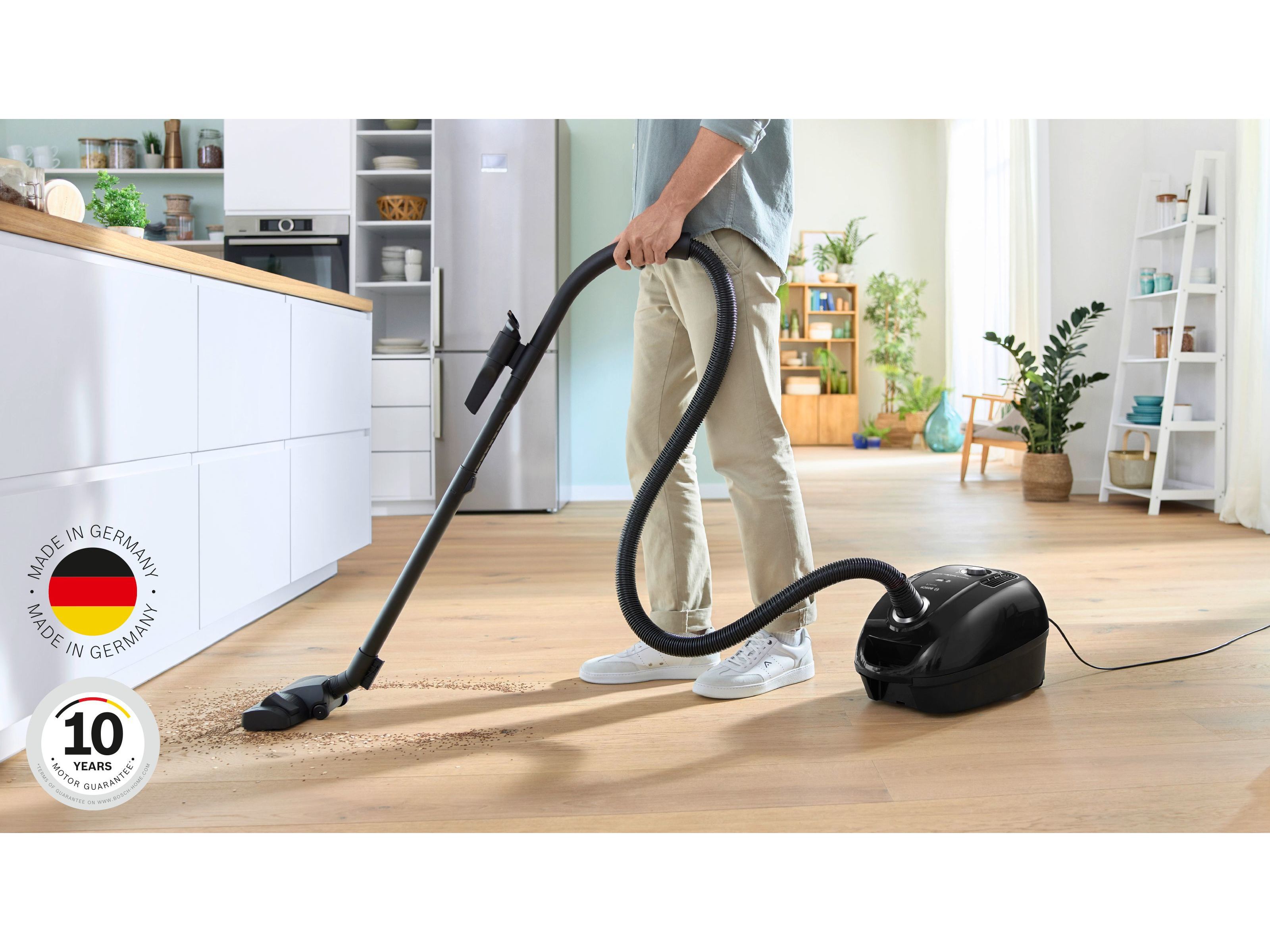 ASPIRADOR COM SACO BOSCH BGB38BA3T S&Eacute;RIE 4 PRETO image number 5