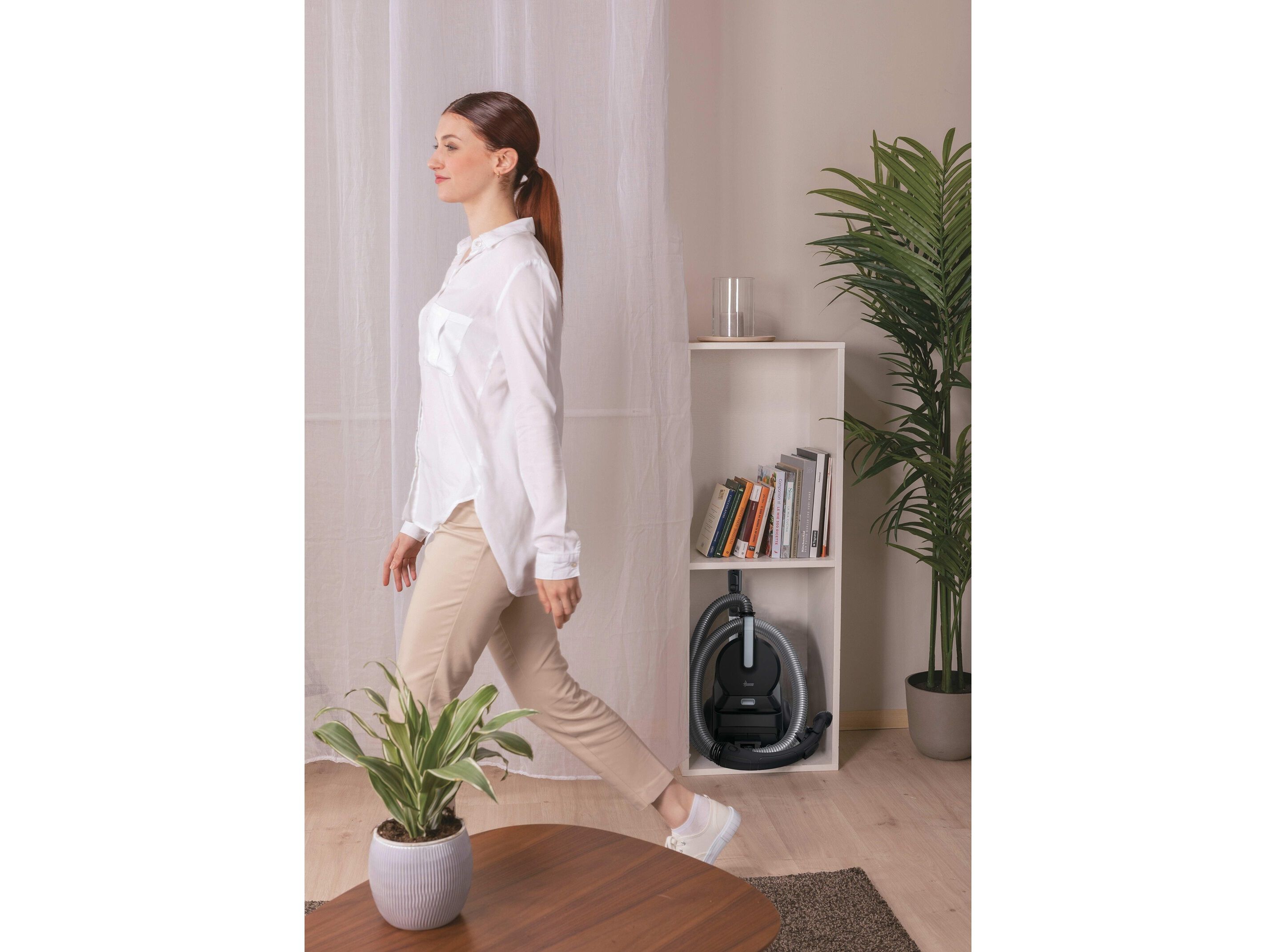 ASPIRADOR S/SACO HOOVER HP410H 011 850W 2.5L image number 13