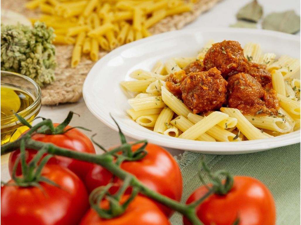 ALM&Ocirc;NDEGAS VEGGIE COM PENNE E MOLHO DE TOMATE SABORES AUCHAN 300 G image number 3