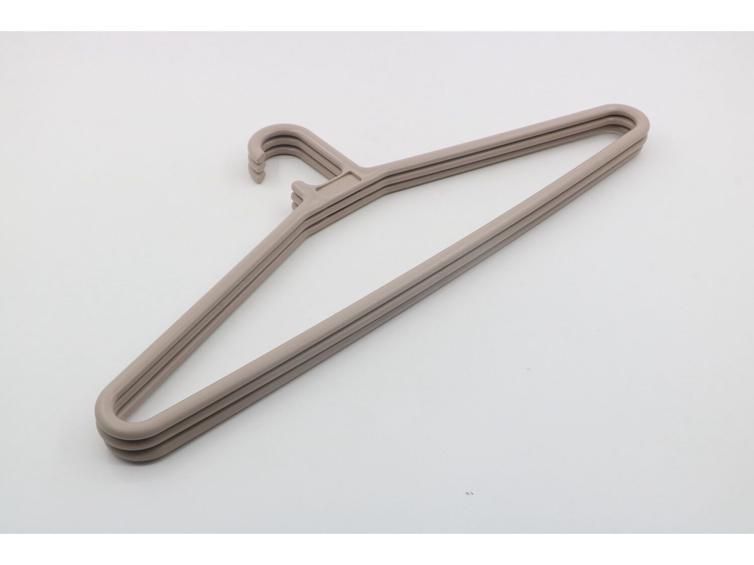 CONJUNTO 3 CABIDES COM BARRA ACTUEL PL&Aacute;STICO RECICLADO 50.5X22CM