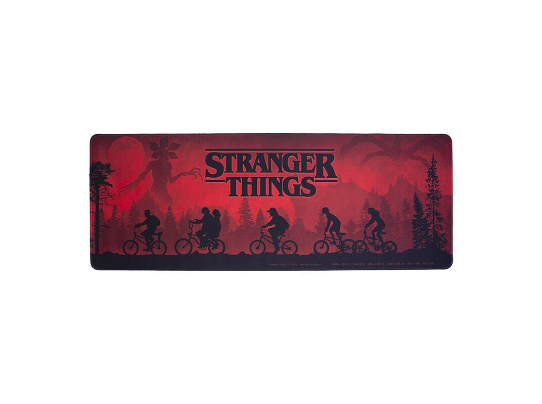 STRANGER THINGS CLASSIC LOGO DESK MAT image number 0