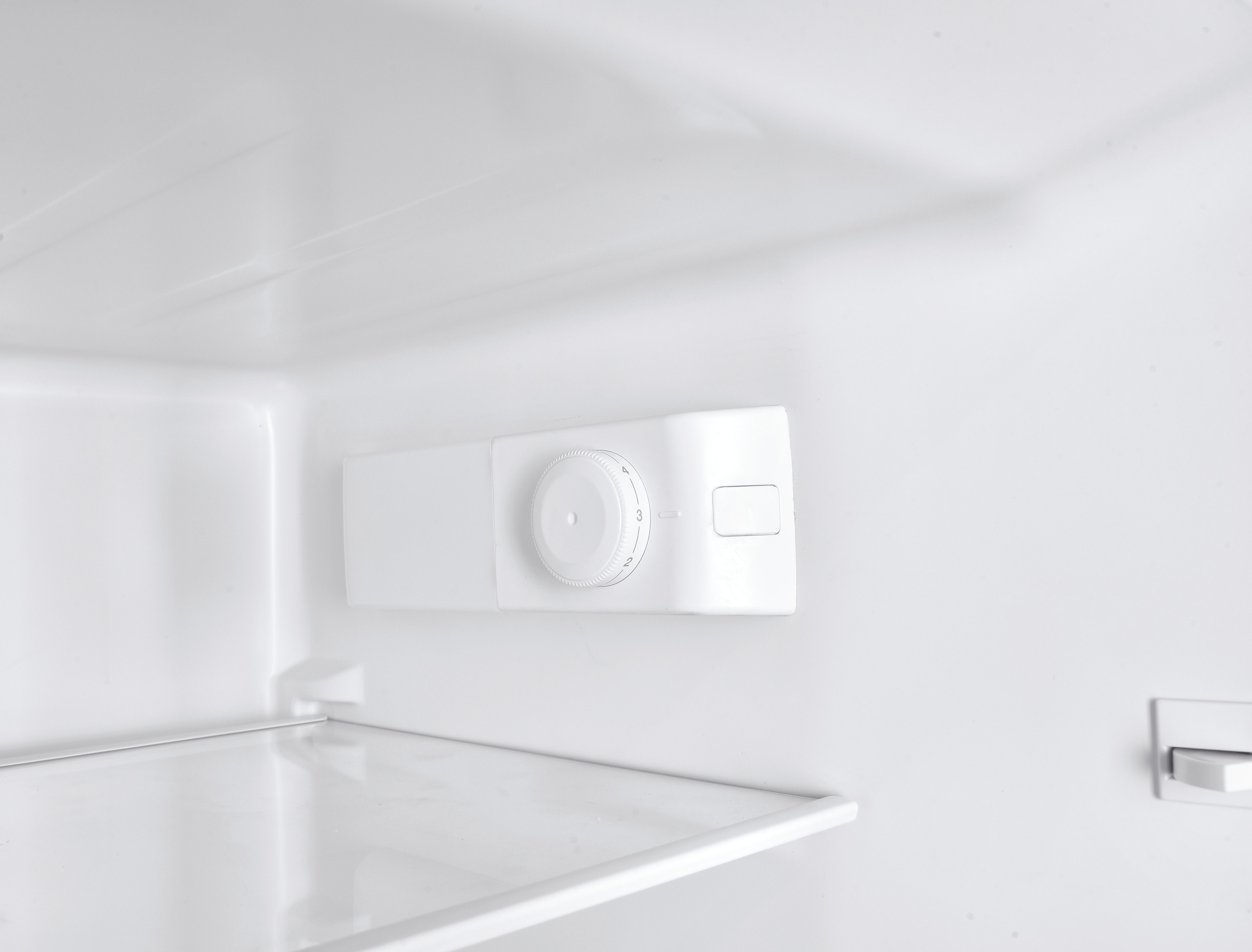 FRIGOR&Iacute;FICO COMBINADO CANDY CHCS 4144WN EST&Aacute;TICO E 173L BRANCO image number 2