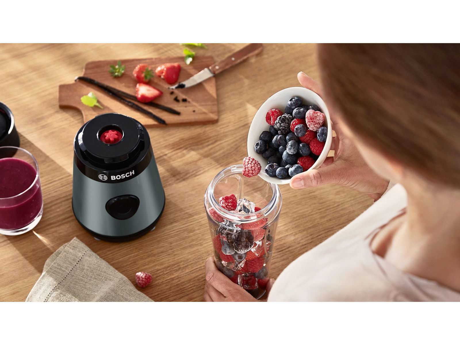 LIQUIDIFICADOR BOSCH MMB2111S VITAPOWER 450W image number 3