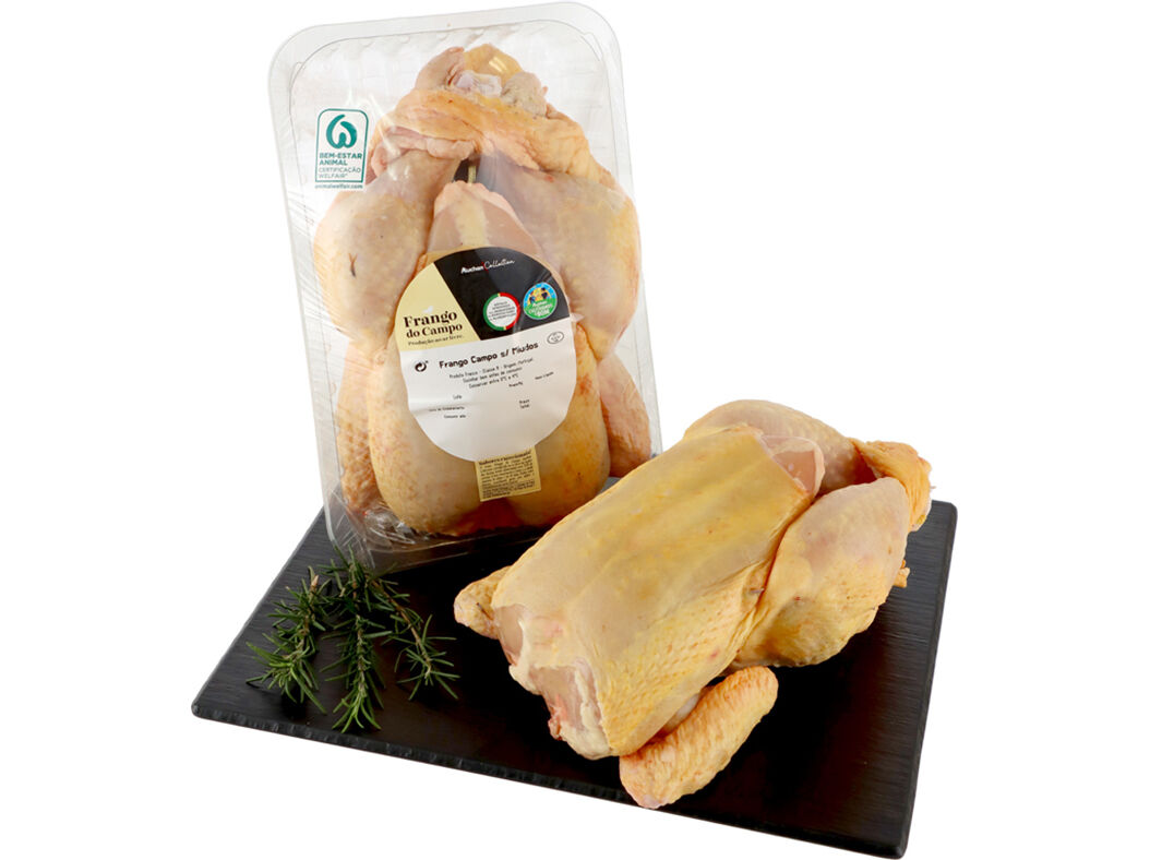FRANGO DO CAMPO INTEIRO SEM MIUDOS AUCHAN CULTIVAMOS O BOM KG image number 0
