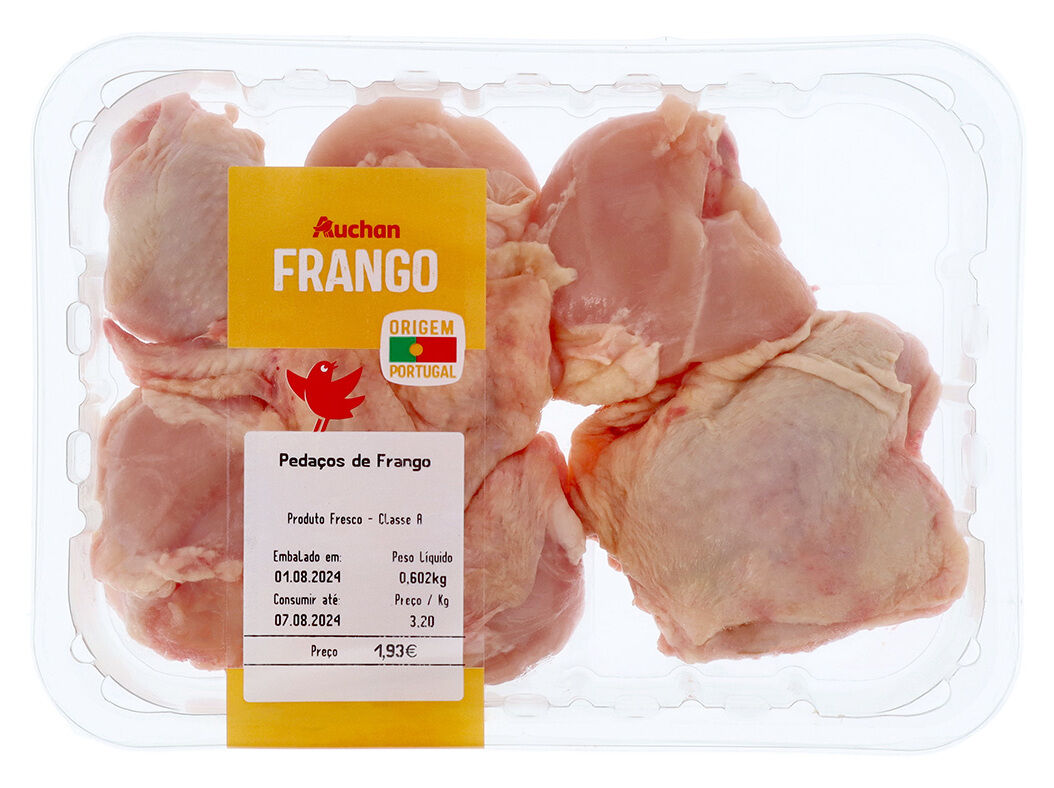 PEDA&Ccedil;OS DE FRANGO AUCHAN KG