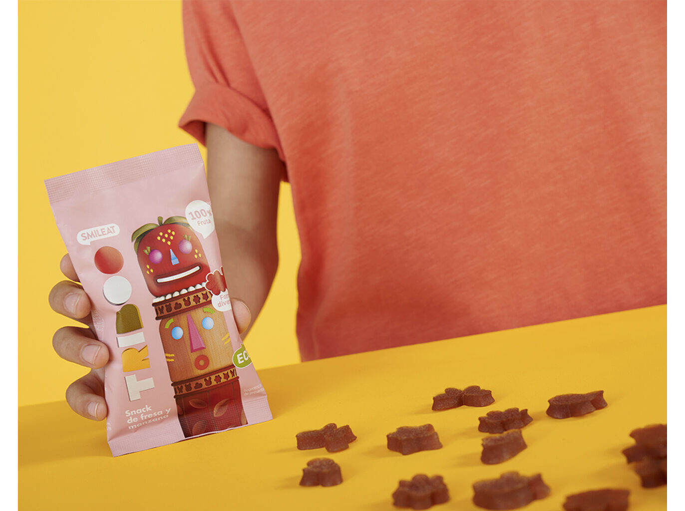 SNACK FRUTA SMILEAT MA&Ccedil;&Atilde; E MORANGO BIO 25G image number 2