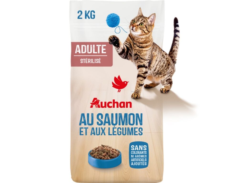 RA&Ccedil;&Atilde;O PARA GATO ESTERILIZADO AUCHAN SALM&Atilde;O E LEGUMES 2KG
