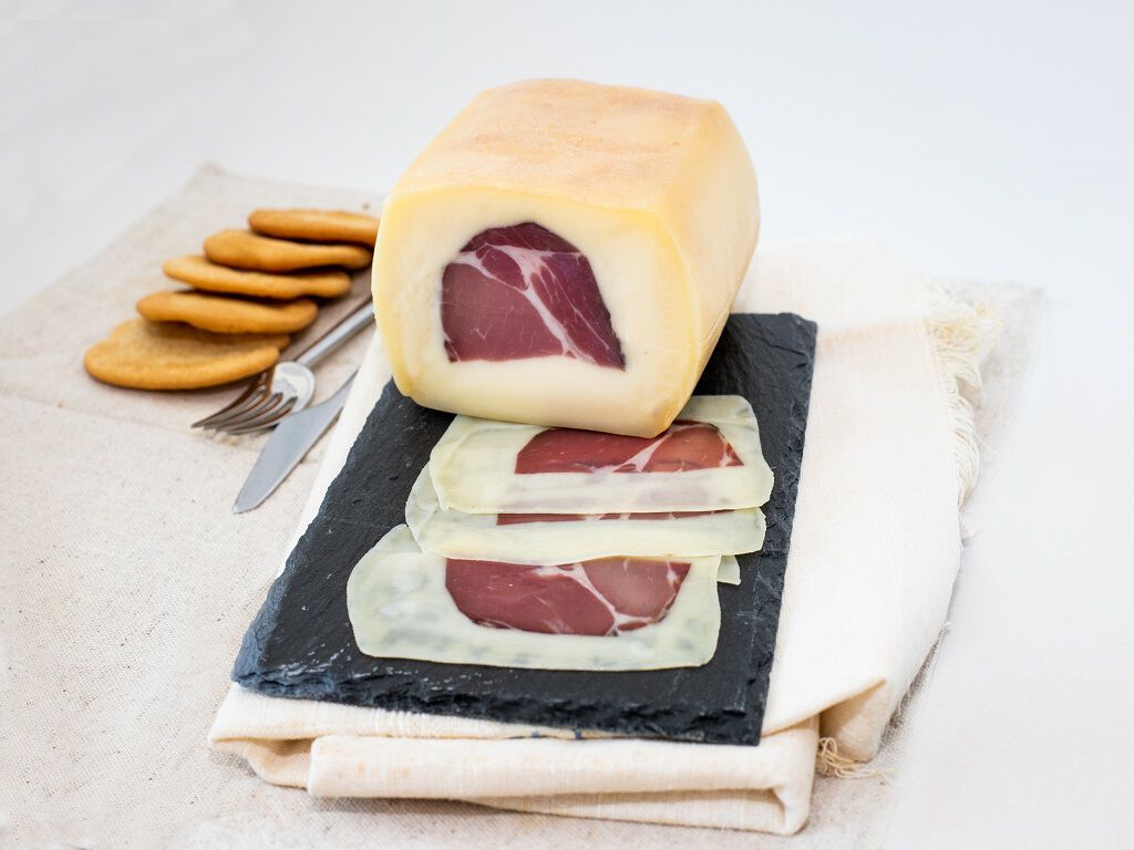 CACHA&Ccedil;O COM QUEIJO QUINTA DOS FUMEIROS KG image number 1