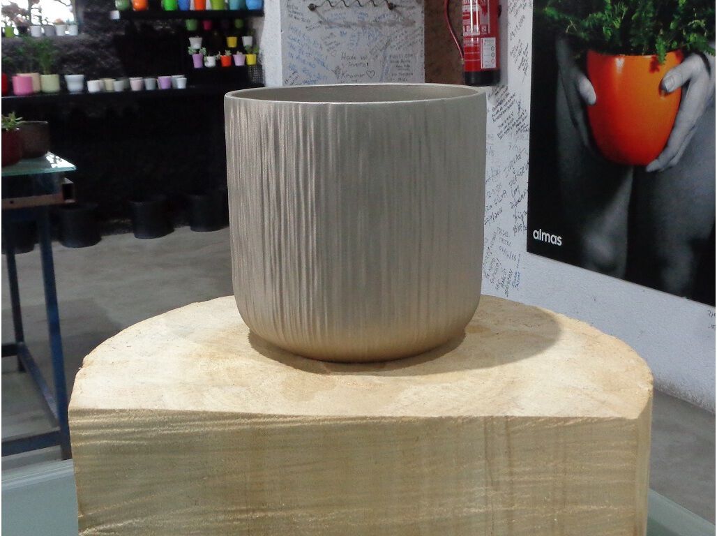 VASO GEN IN&OUT BEGE 19CM image number 1