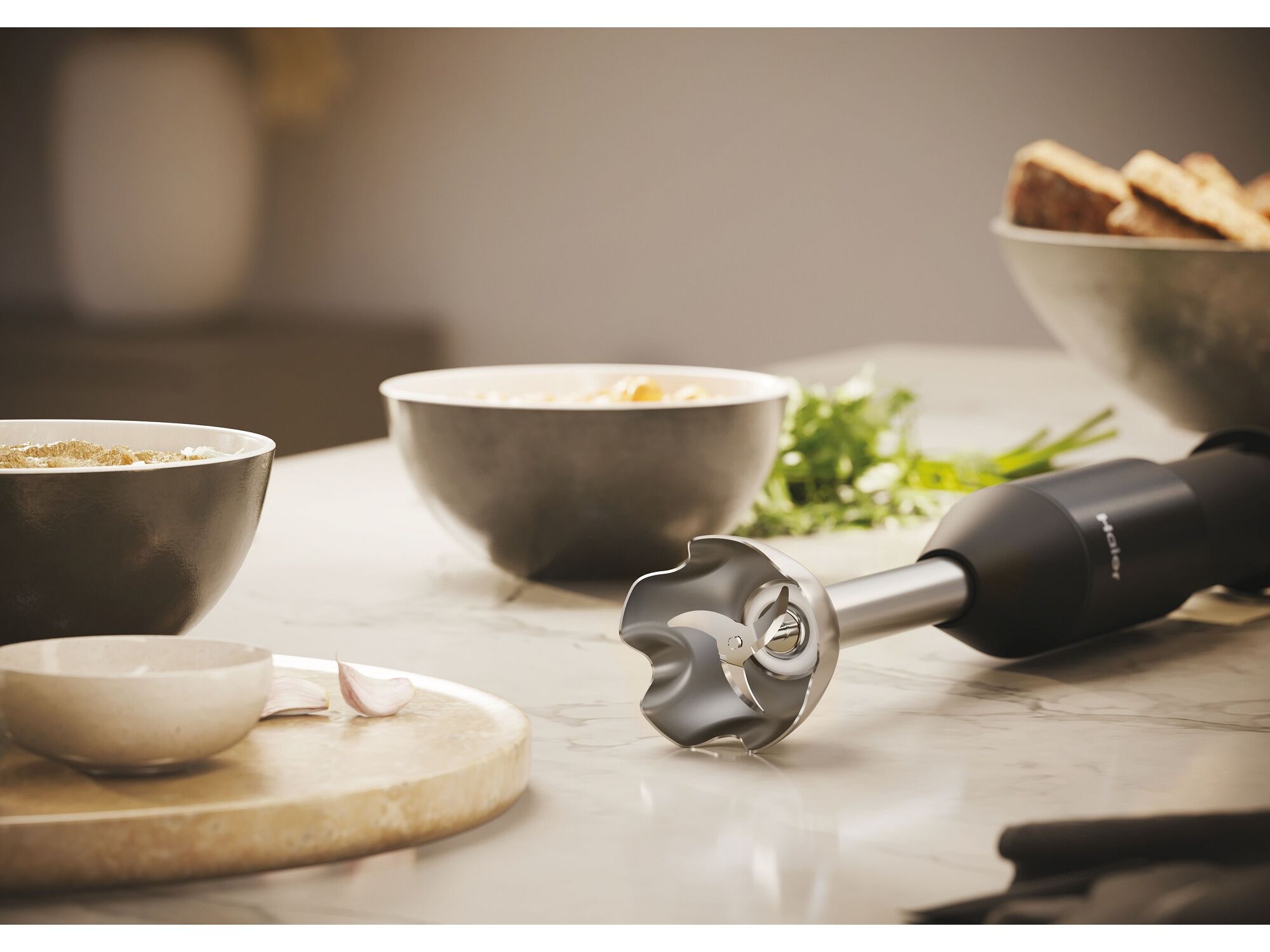 VARINHA M&Aacute;GICA HAIER HHB5B2 011 S&Eacute;RIE 5 (1000W - PRETO) image number 2