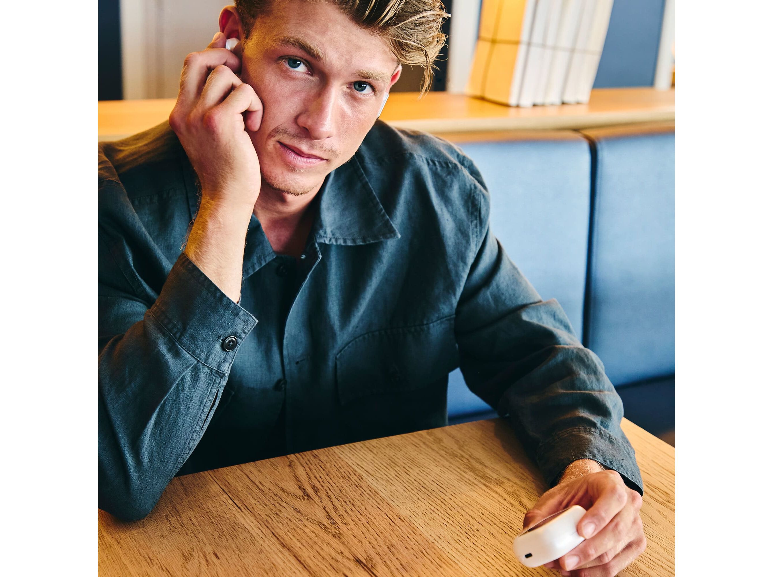 AURICULARES TWS ENERGY SISTEM SNOW SCREENSOUND BRANCO TWS image number 8