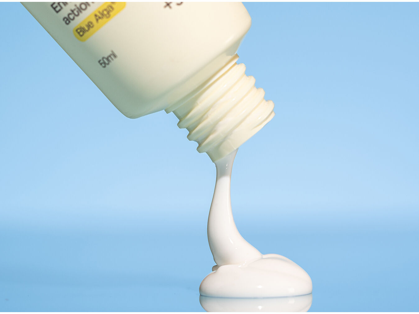 FLU&Iacute;DO SOLAR FRESHLY D+NATURALMINERLFLUIDSPF50 50ML image number 1