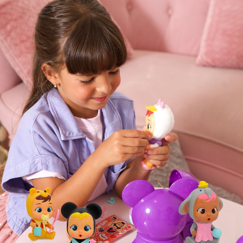BONECA CRY BABIES DISNEY EDITION MODELOS SORTIDOS image number 4