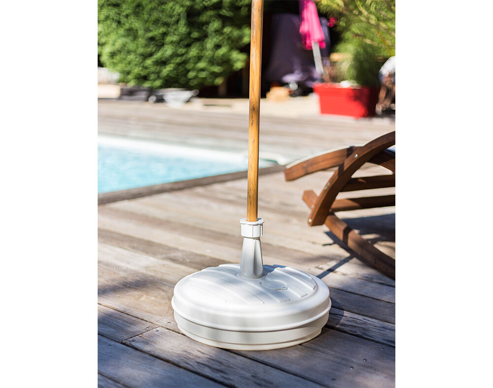 BASE PL&Aacute;STICA PARA GUARDA-SOL BRANCO 13L image number 1
