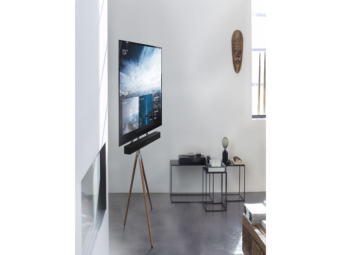 SUPORTE TV DE CH&Atilde;O ONE FOR ALL WM7472 OAK&SILVER GREY 32"-65" image number 2