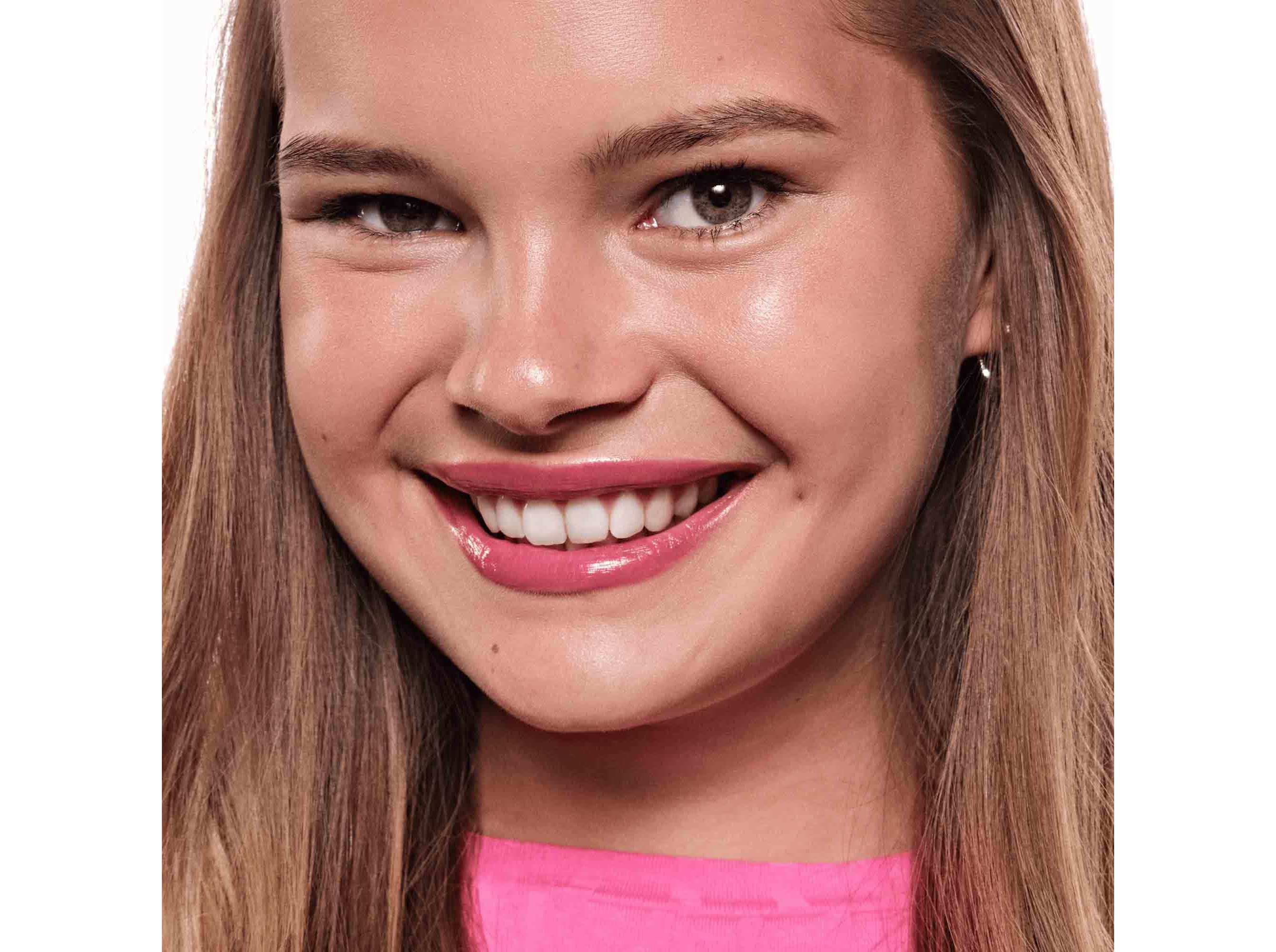 LIP TINT ESSENCE HYDRA KISS 02 image number 2