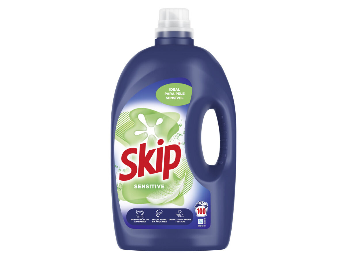 DETERGENTE SKIP M&Aacute;QUINA ROUPA L&Iacute;QUIDO SENSITIVE 100 DOSES