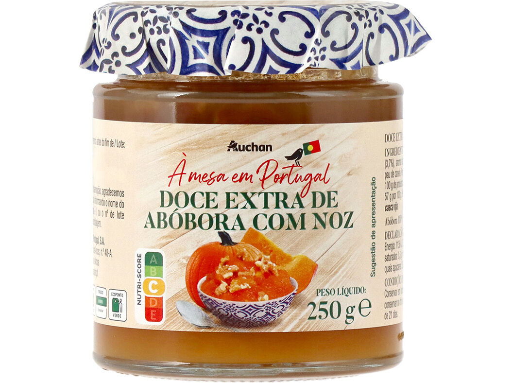 DOCE EXTRA AUCHAN "&Agrave; MESA EM PORTUGAL" AB&Oacute;BORA COM NOZ 250G