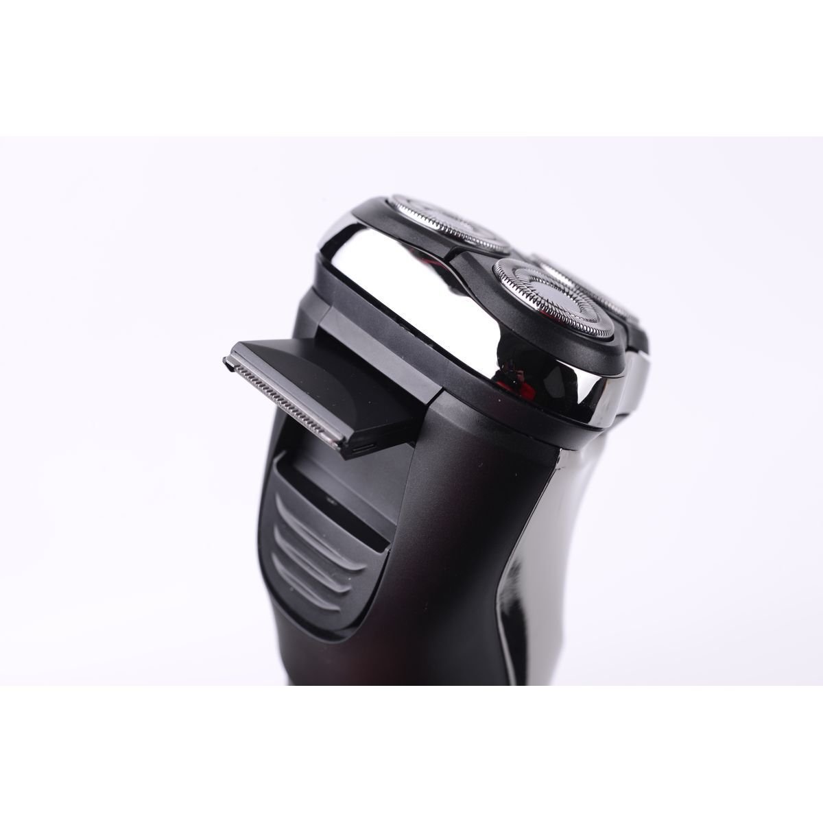 M&Aacute;QUINA DE BARBEAR QILIVE 155809 Q.5831 SEM FIOS image number 1