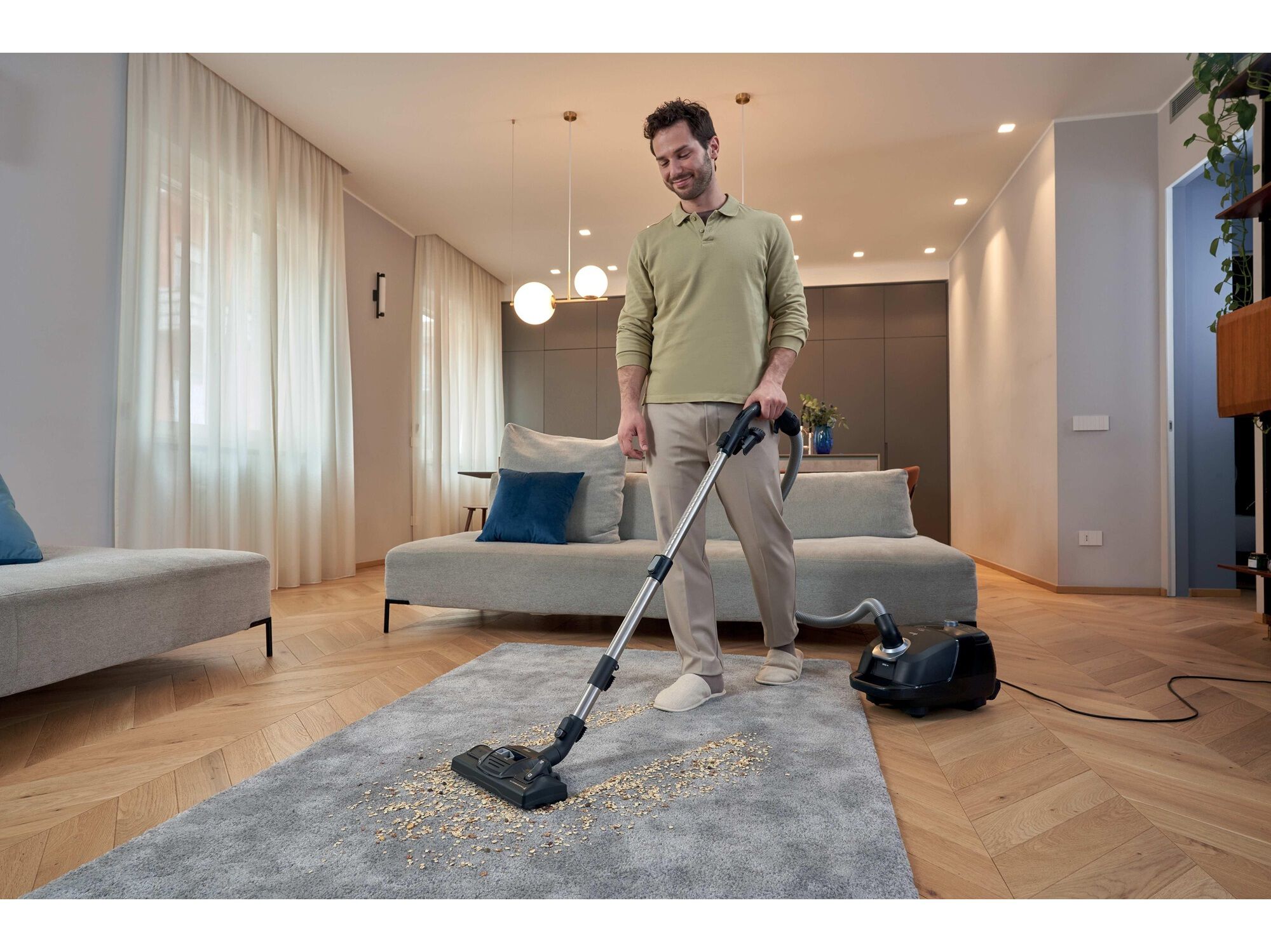 ASPIRADOR C/SACO HOOVER HE410H 011 850W 4.5L image number 21