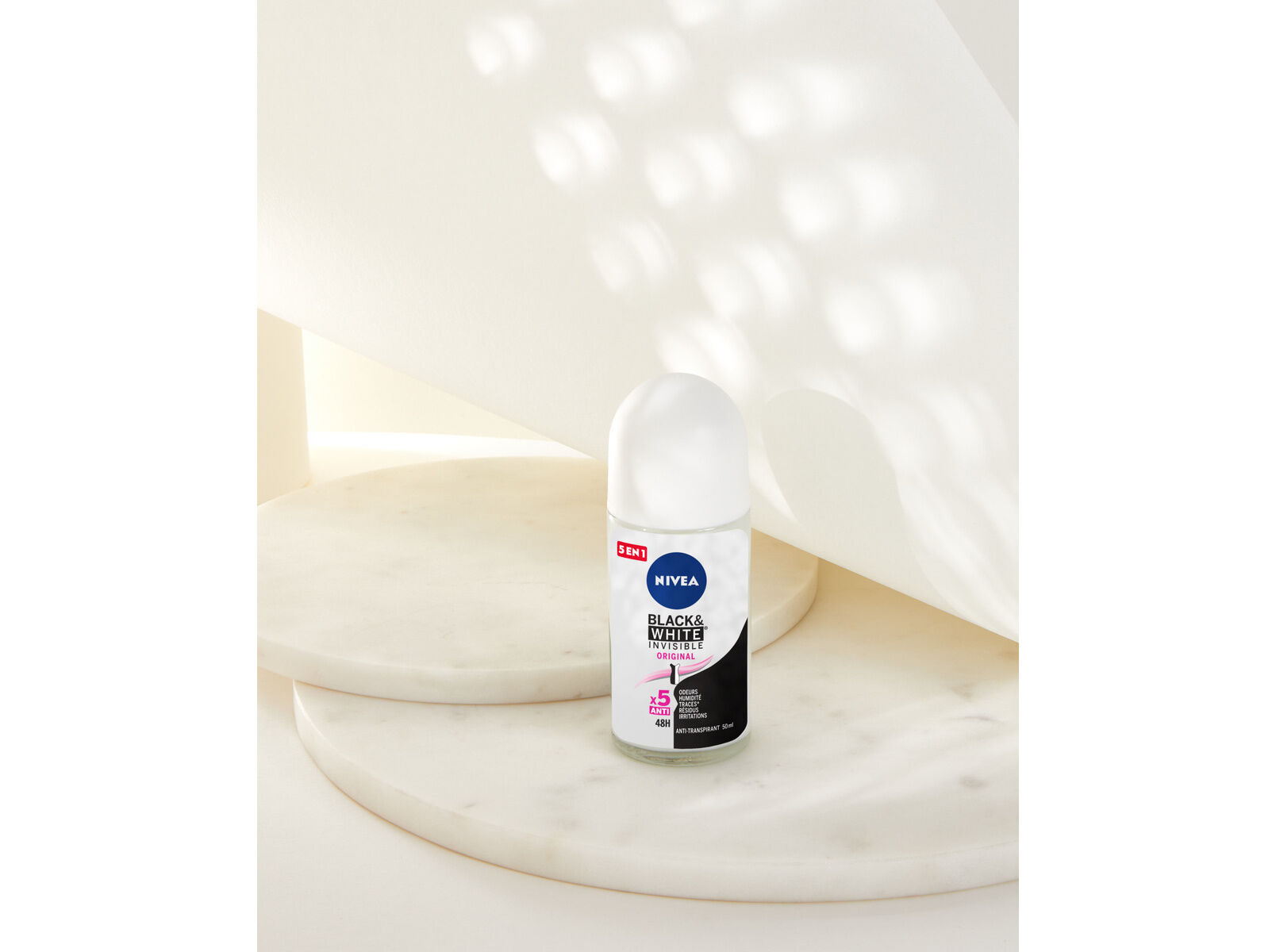 Desodorizante Roll-on Invisible for Black & White Original NIVEA 50 ml image number 1