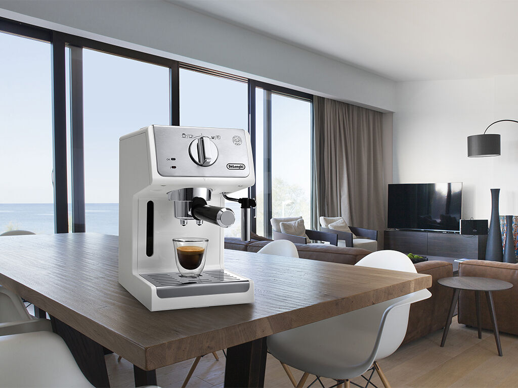 M&Aacute;QUINA DE CAF&Eacute; EXPRESSO MANUAL DELONGHI ECP33.21.W BRANCA image number 3