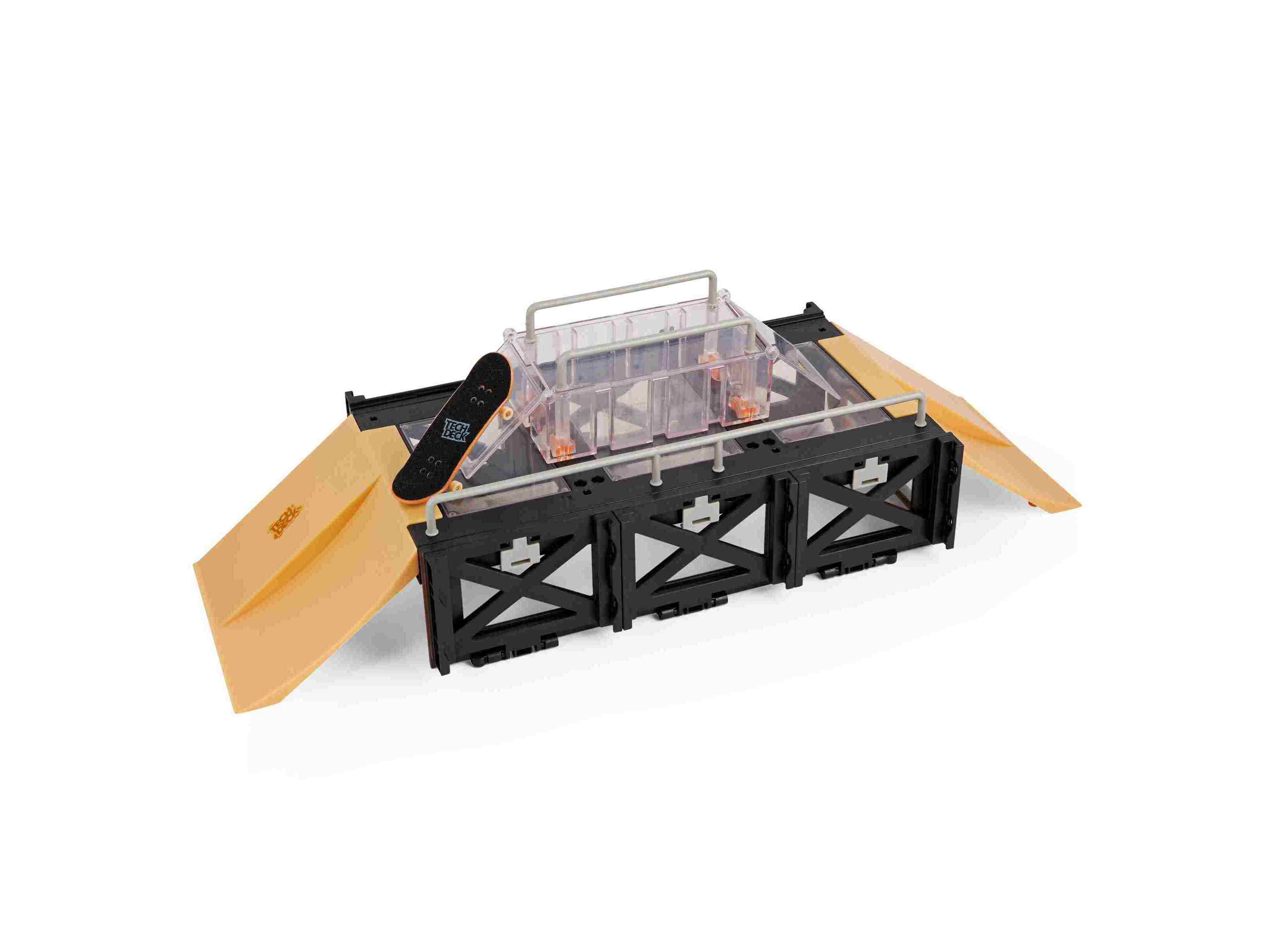 PLAY AND DISPLAY TECH DECK SKATESHOP image number 2