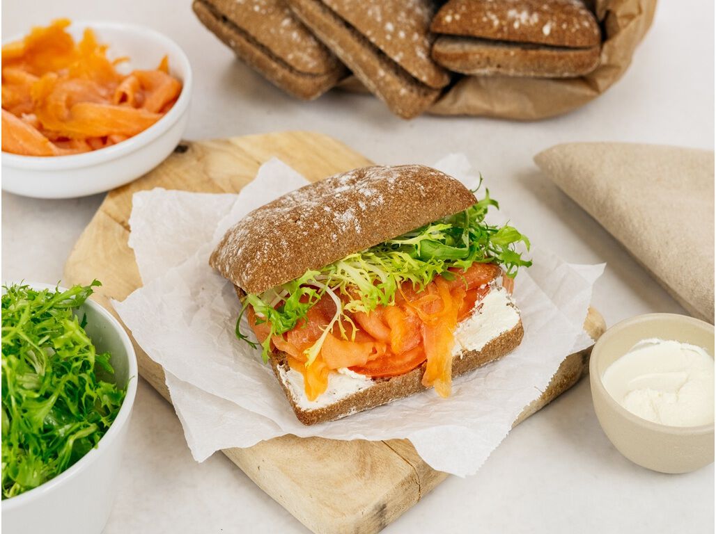 SANDES DE SALM&Atilde;O FUMADO SABORES AUCHAN UN