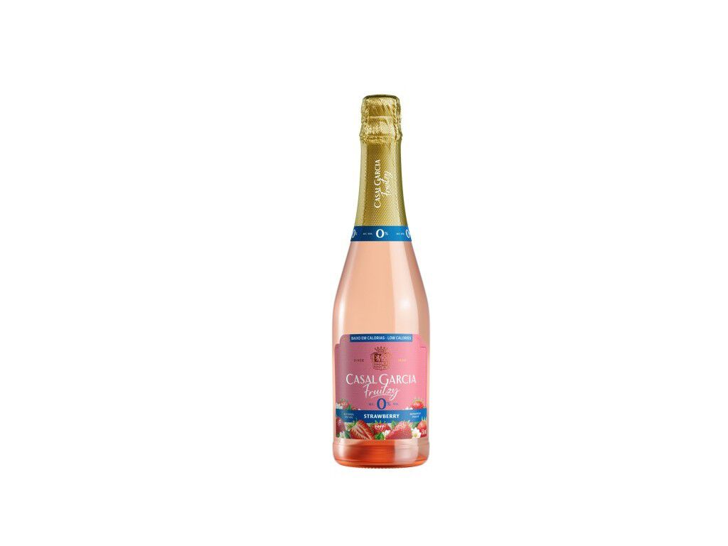 BEBIDA CASAL GARCIA FRUITZY MORANGO 0% 0.75L image number 0