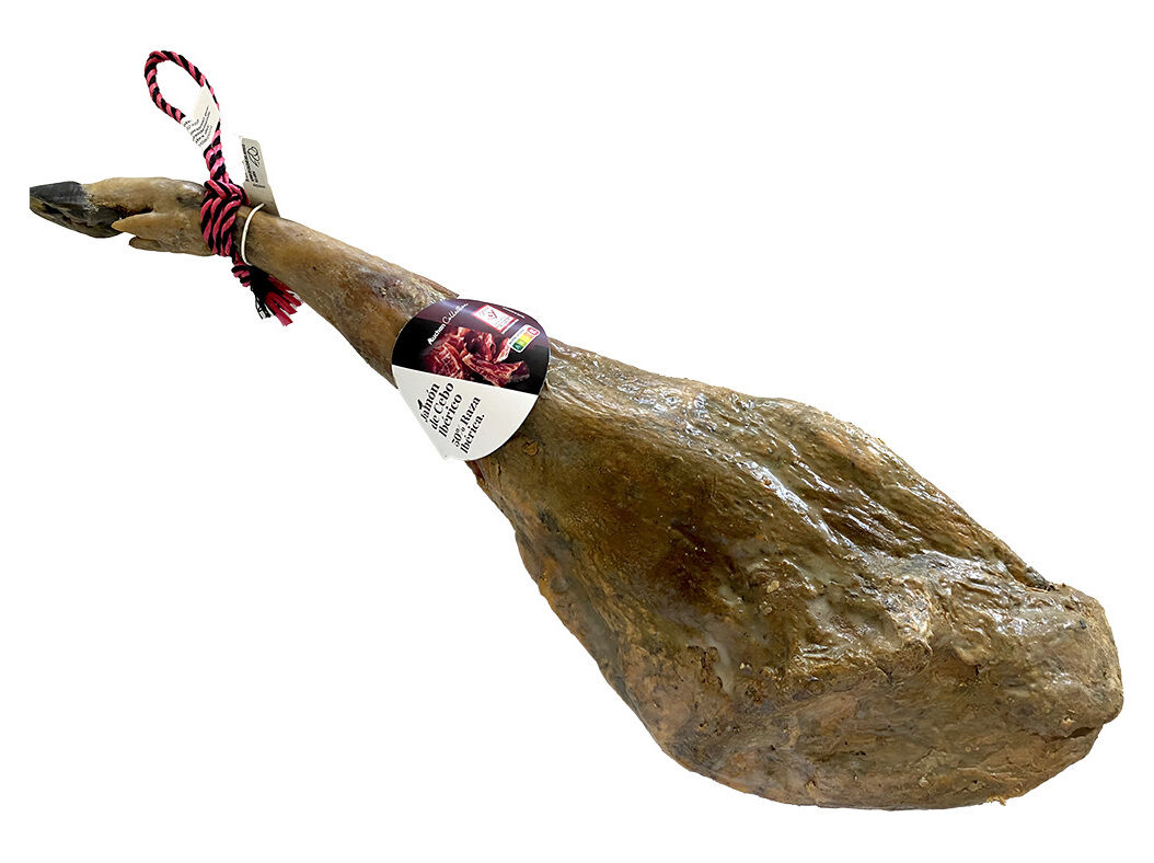 PRESUNTO INTEIRO COM OSSO CEBO IB&Eacute;RICO 50% RA&Ccedil;A IB&Eacute;RICA AUCHAN COLLECTION CULTIVAMOS O BOM 24 MESES