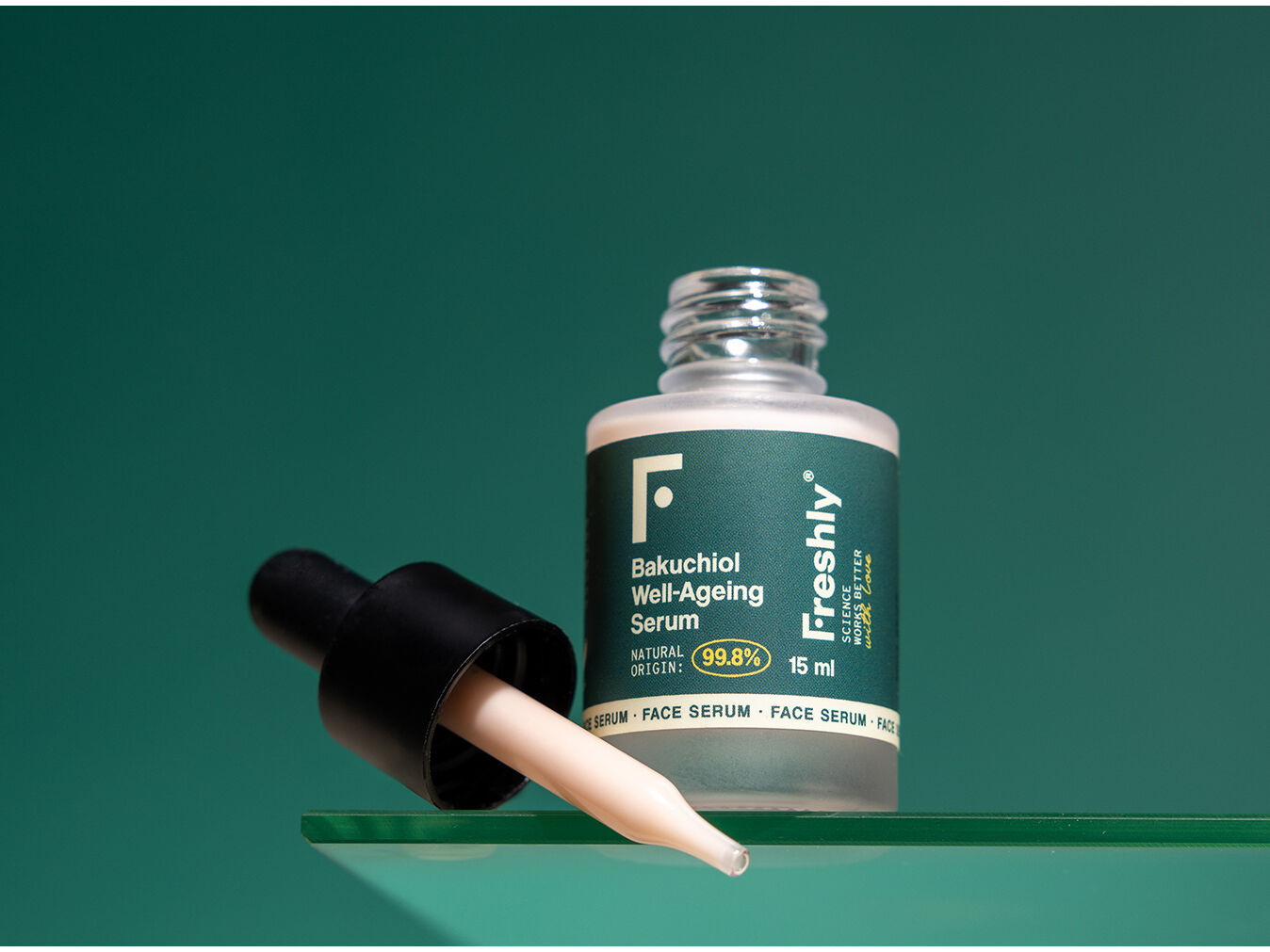 S&Eacute;RUM TRAVEL SIZE FRESHLY BAKUCHIOL 15ML image number 2