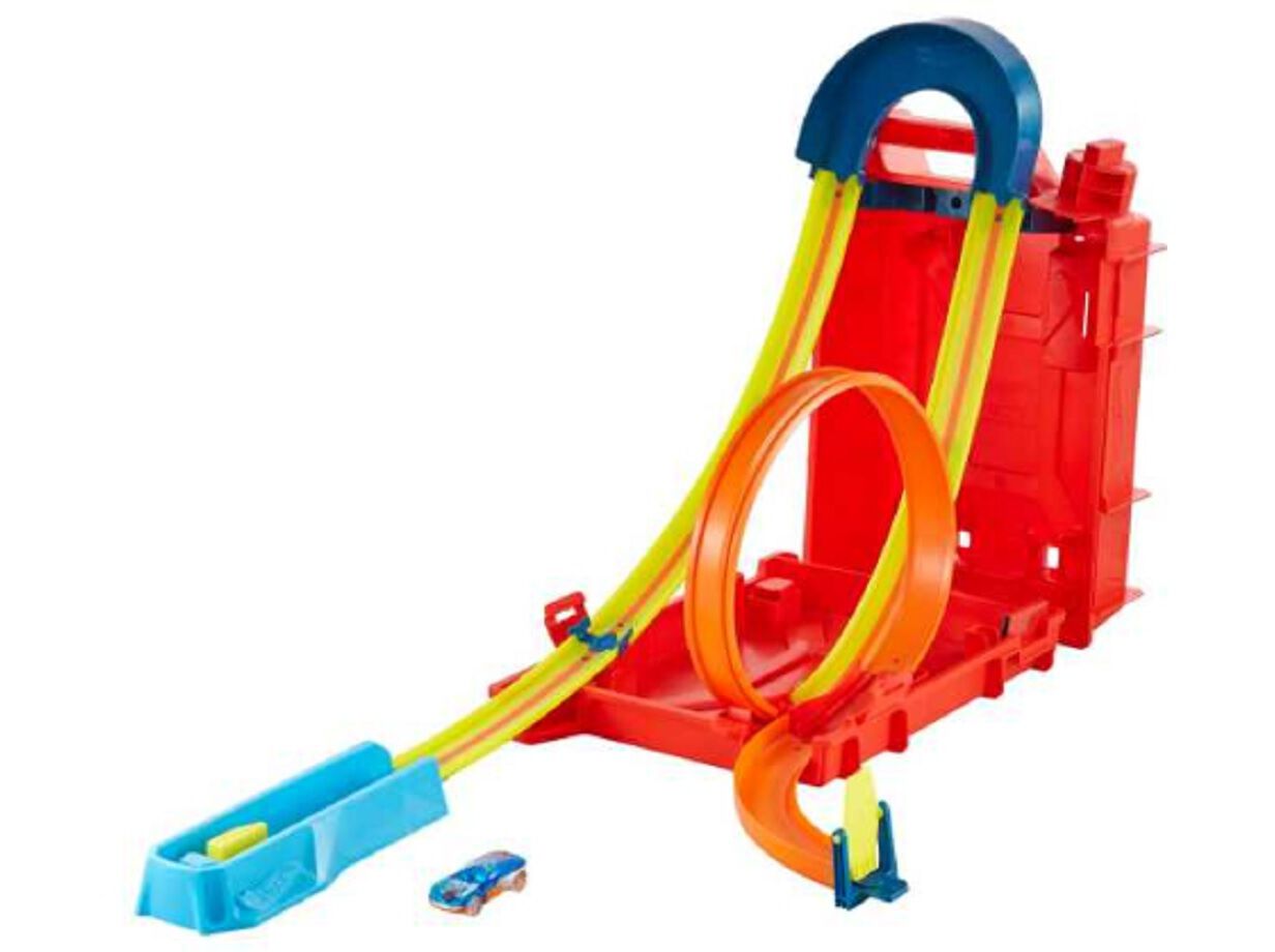 PISTA HOT WHEELS FUEL CAN STUNT