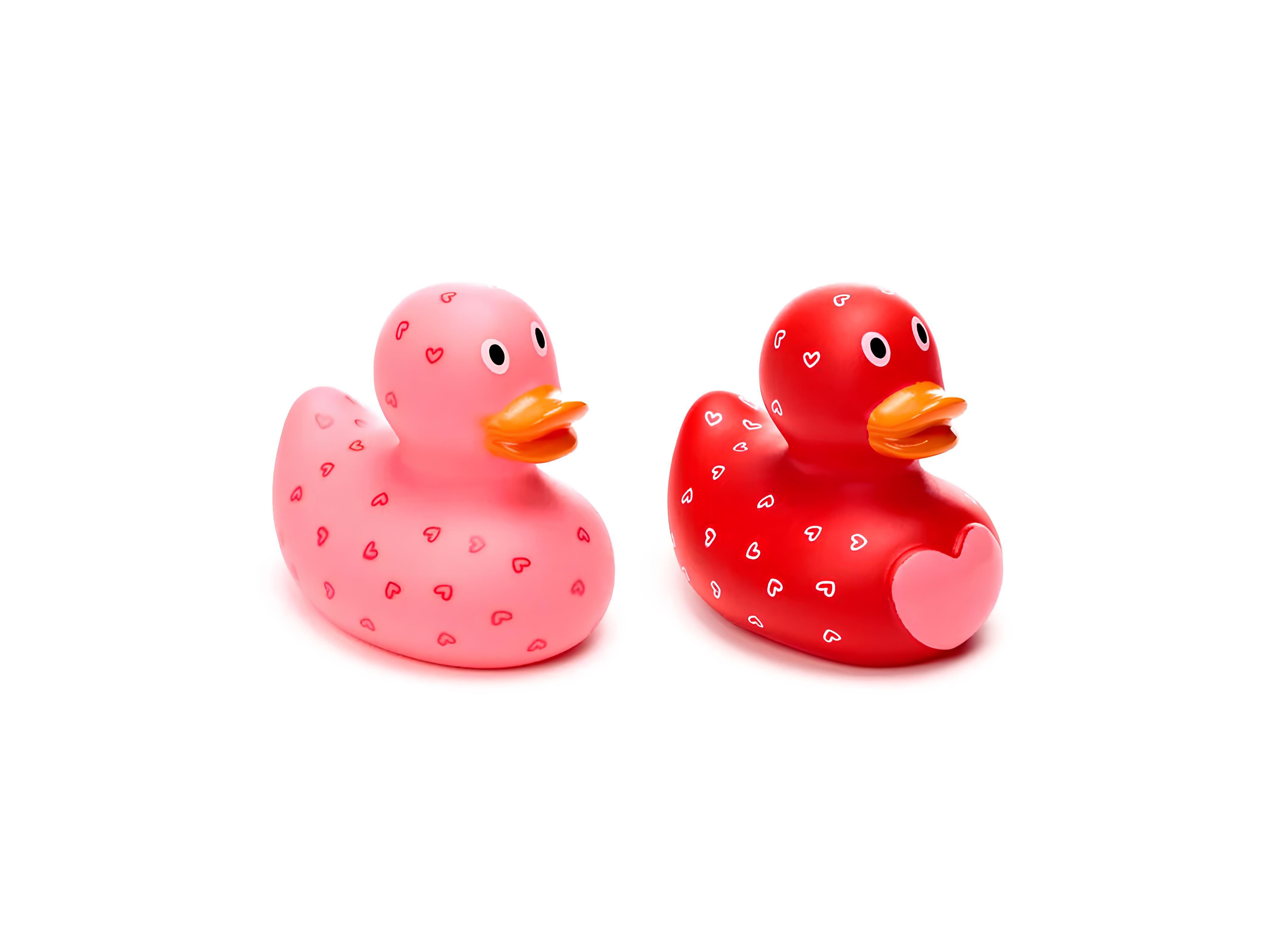 FIGURA PATO DE BANHO "AMORE" CORES SORTIDAS image number 1