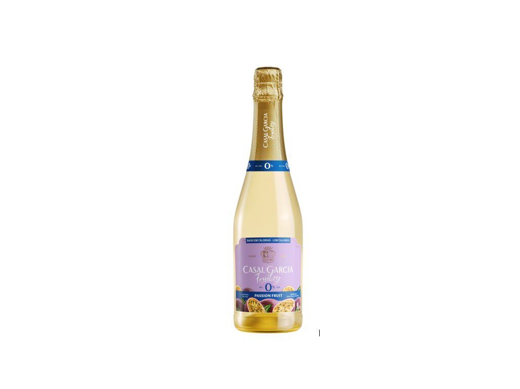 BEBIDA CASAL GARCIA FRUITZY MARACUJ&Aacute; 0% 0.75L image number 0