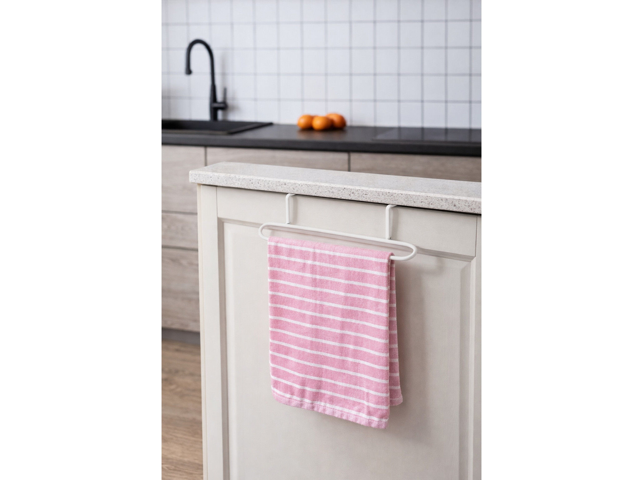 SUPORTE PARA TOALHAS PARA PORTA image number 1