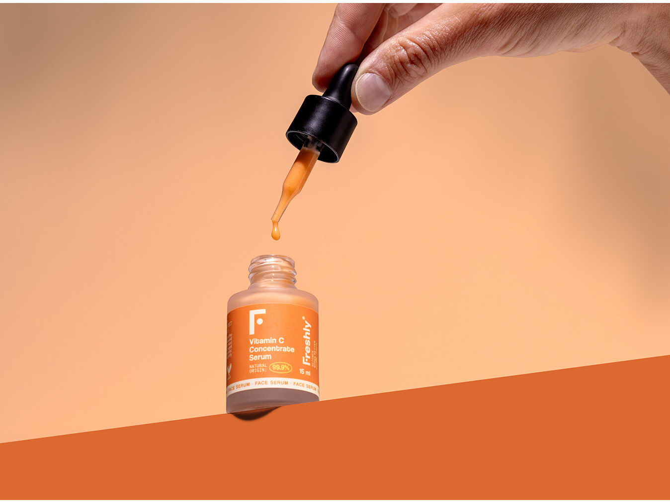 S&Eacute;RUM TRAVEL SIZE FRESHLY VITAMINA C 15ML image number 3