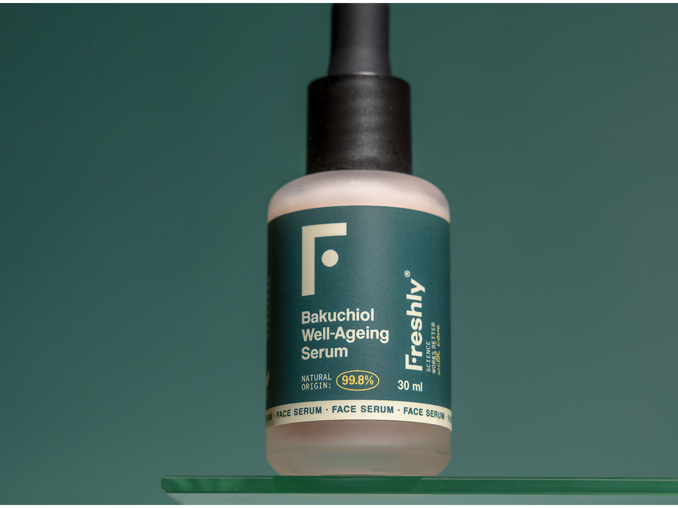 S&Eacute;RUM FRESHLY WELL-AGEING BAKUCHIOL 30ML image number 1