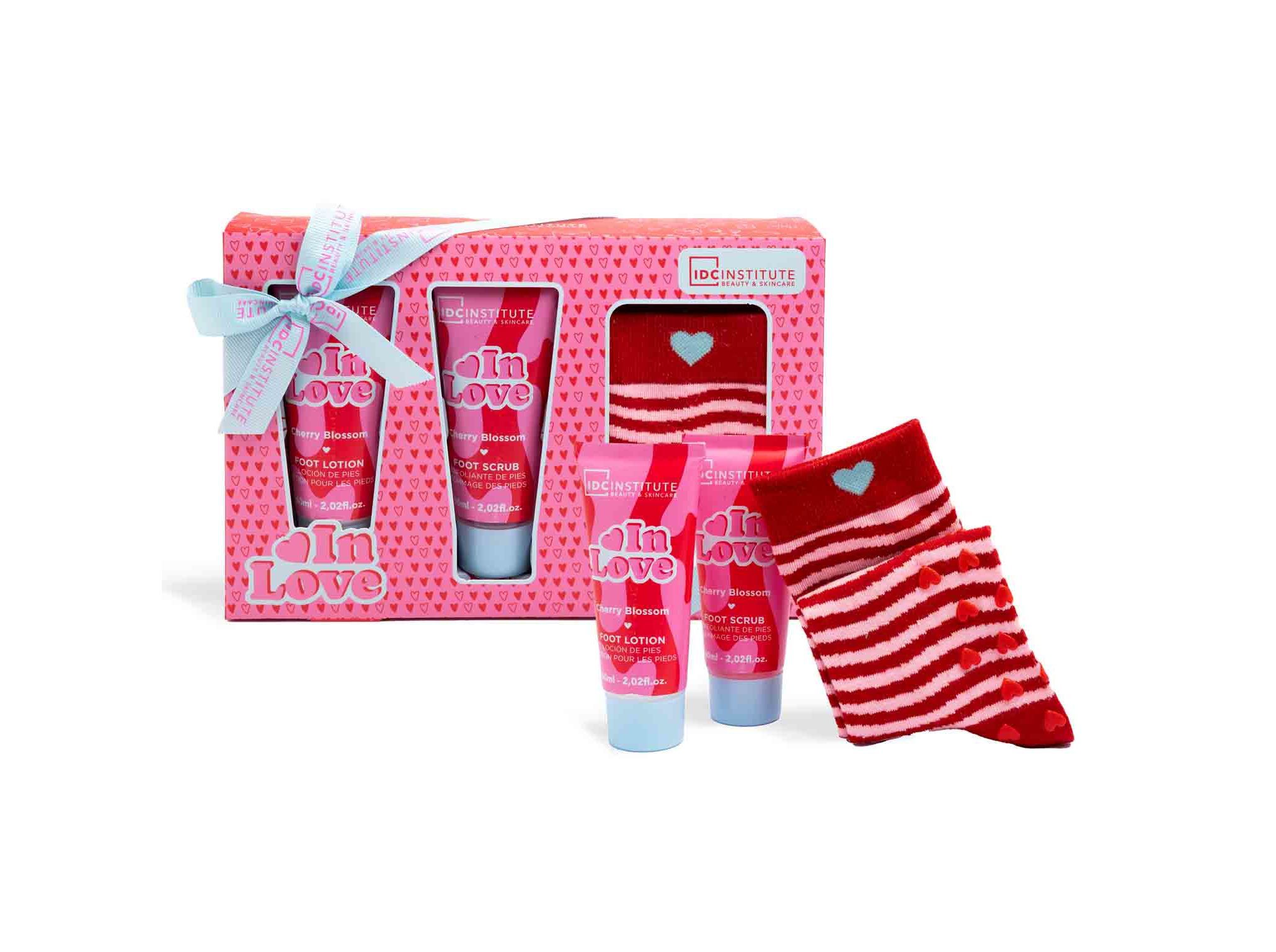 CUIDADO DE P&Eacute;S IDC INSTITUTE 3PCS image number 0