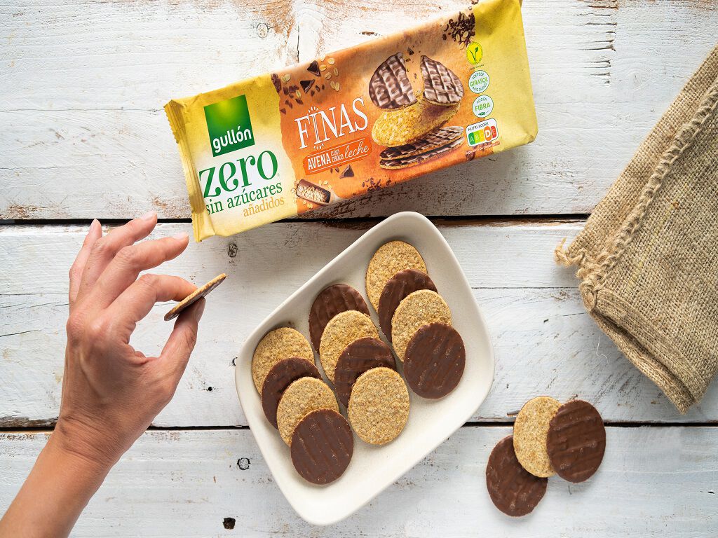 BOLACHAS FINAS GULLON AVEIA CHOCOLATE ZERO SEM A&Ccedil;&Uacute;CAR 150G image number 2