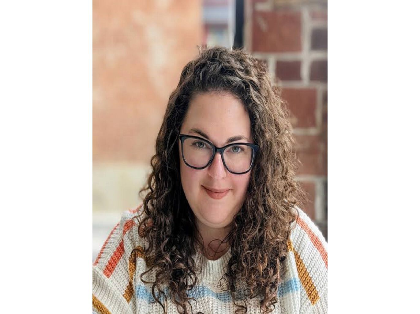 LIVRO MEDIUM MAS POUCO DE SARAH ADLER image number 1