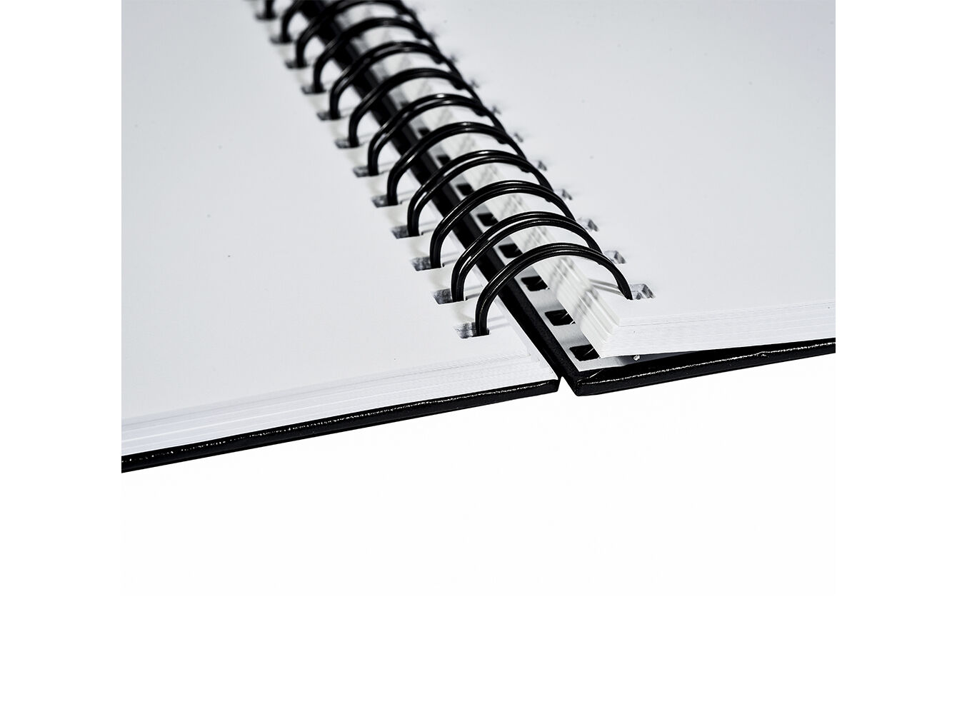 DI&Aacute;RIO GR&Aacute;FICO ESBO&Ccedil;O INART ESPIRAL A4 110G 80 FOLHAS image number 1