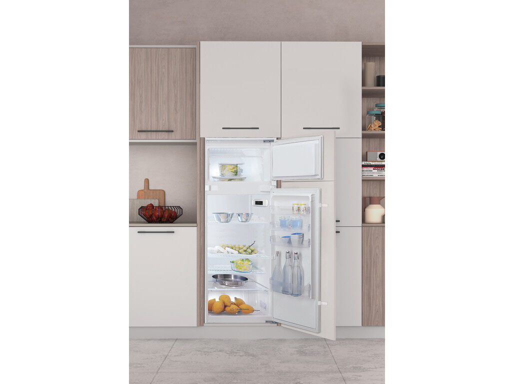 FRIGOR&Iacute;FICO ENCASTRE INDESIT T 16 A1 D/I 2 2PORTAS 239LT image number 1