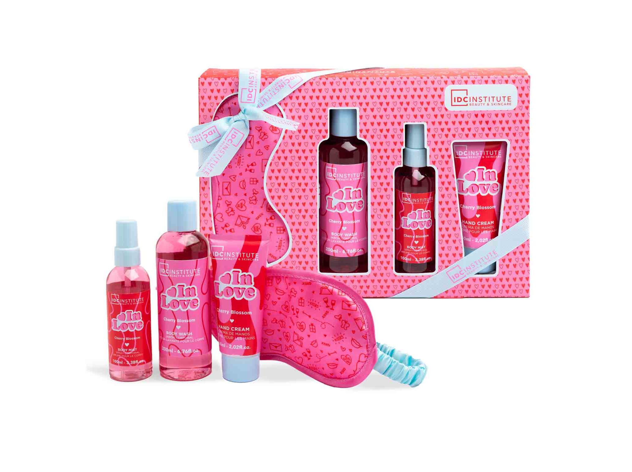 SET DE CORPO IDC INSTITUTE IN LOVE 4PCS image number 0